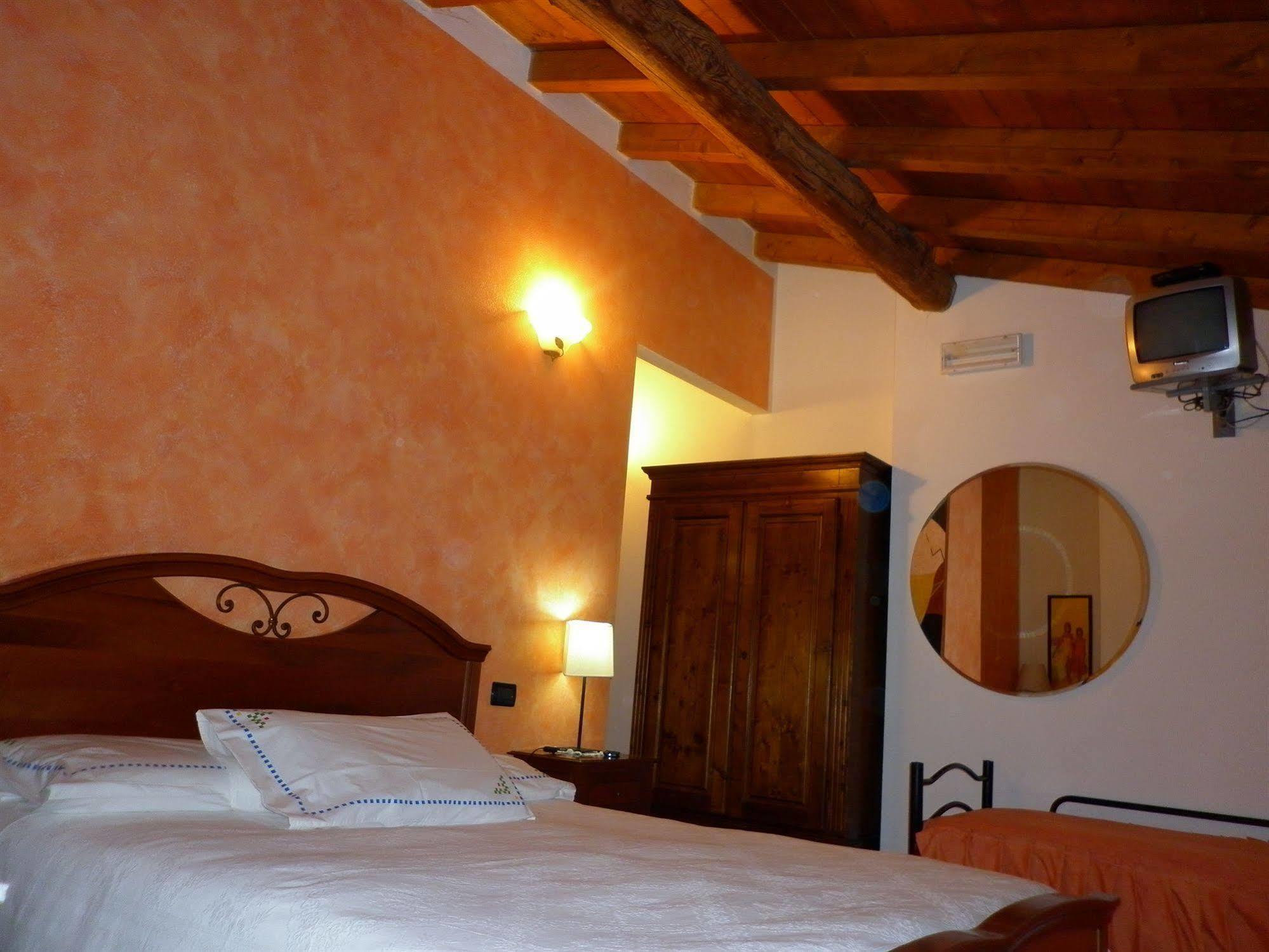 La Cascina Di Alice Bed and Breakfast Castiglione Delle Stiviere Εξωτερικό φωτογραφία